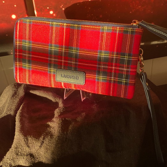 Lands' End Handbags - Lands’ End Wristlet/Wallet